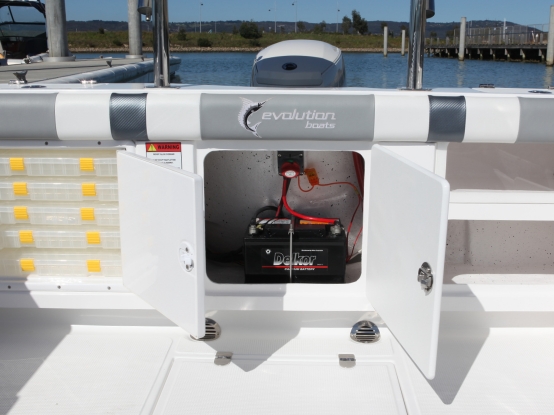 Evolution-500-Sportsfisher-Transom